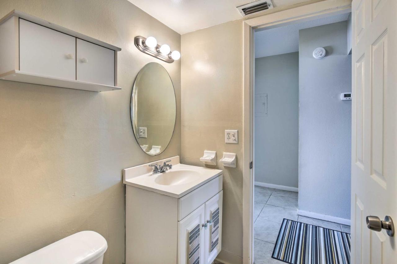 St Pete Condo With Heated Pool - Less Than 1 Mi To Beach! 圣徒皮特海滩 外观 照片
