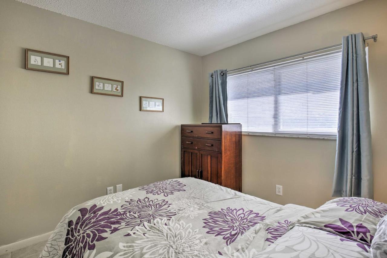 St Pete Condo With Heated Pool - Less Than 1 Mi To Beach! 圣徒皮特海滩 外观 照片